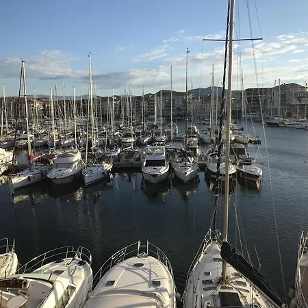 Appartement Vue Imprenable Sur Port Fréjus