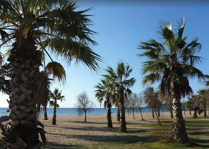 Vue Imprenable Sur Port *